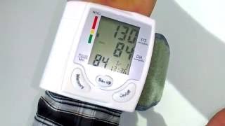 &quot;Everbuying&quot; Health Care Wrist Portable Digital Automatic Blood Pressure Monitor