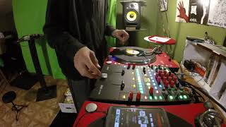 Chinoseries Tools 7 with Table Beats App!