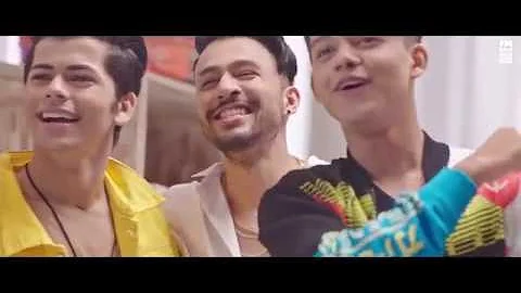 Yaari hai   Tony Kakkar | Siddharth Nigam | Riyaz Aly | Happy Friendship Day | Official Video480p