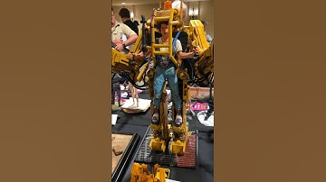 This #Powerloader with #Ripley from #Aliens is awesome #wonderfest
