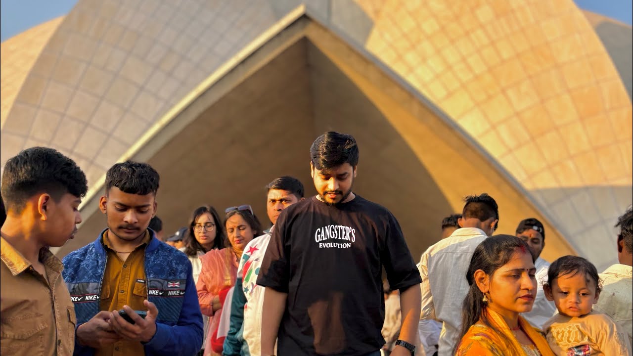 Exploring the Beautiful Lotus Template in New Delhi (Bhai House of Worship)