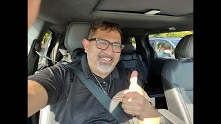 Sabías esto de los Teslas? Saludando la banda de UBER y Lyft