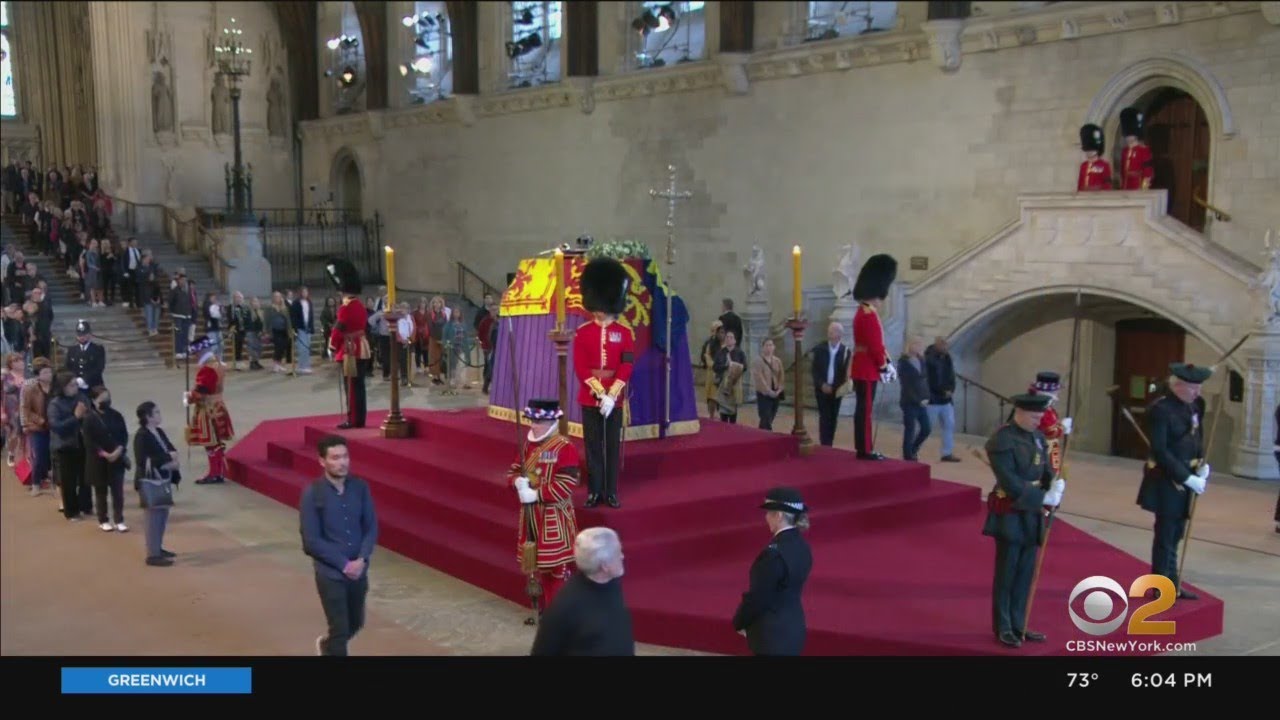 Thousands continue to wait in line to pay respects to Queen Elizabeth