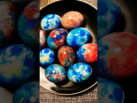 Unwrapping dyed easter eggs. Food dye and tin foil#art #easter
