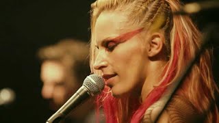 Anna and the Barbies - Piece of my heart - Live @ ZP [18] [HD] chords