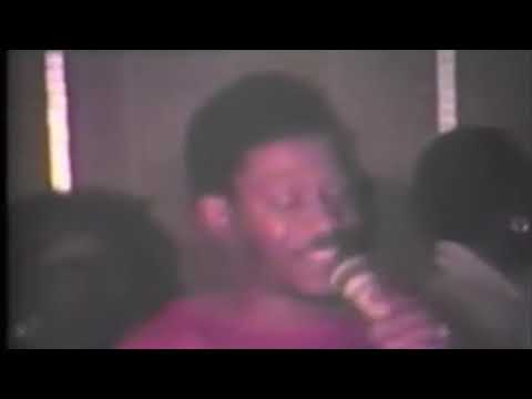 Putar It Grieve My Heart - Horace Andy