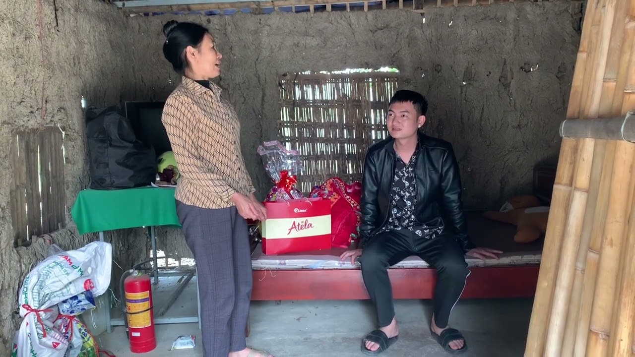 Căng em trai Nguyệt bất ngờ từ nước ngoài về thăm chị