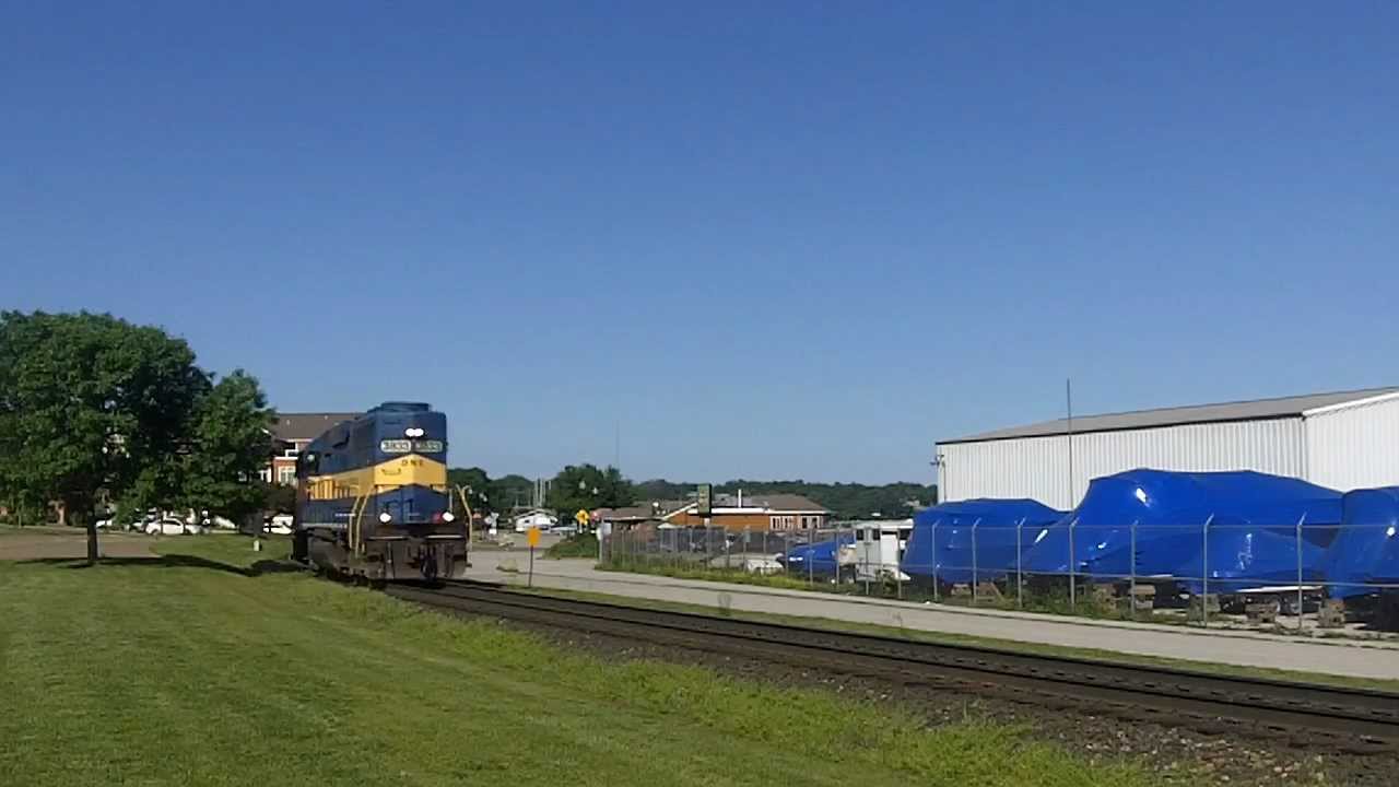 DM&E 3833 Runs Light, RS5T Horn!