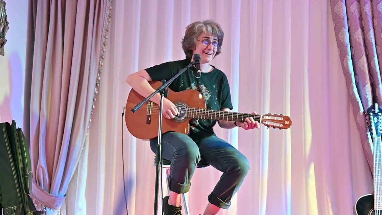 Concert Ada Milea la Roman, 11.08.2023, part. 1 (amintiri din copilărie)