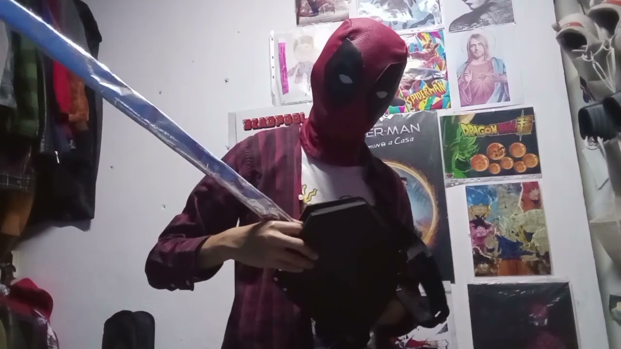 ¡Porta katanas de Deadpool!
