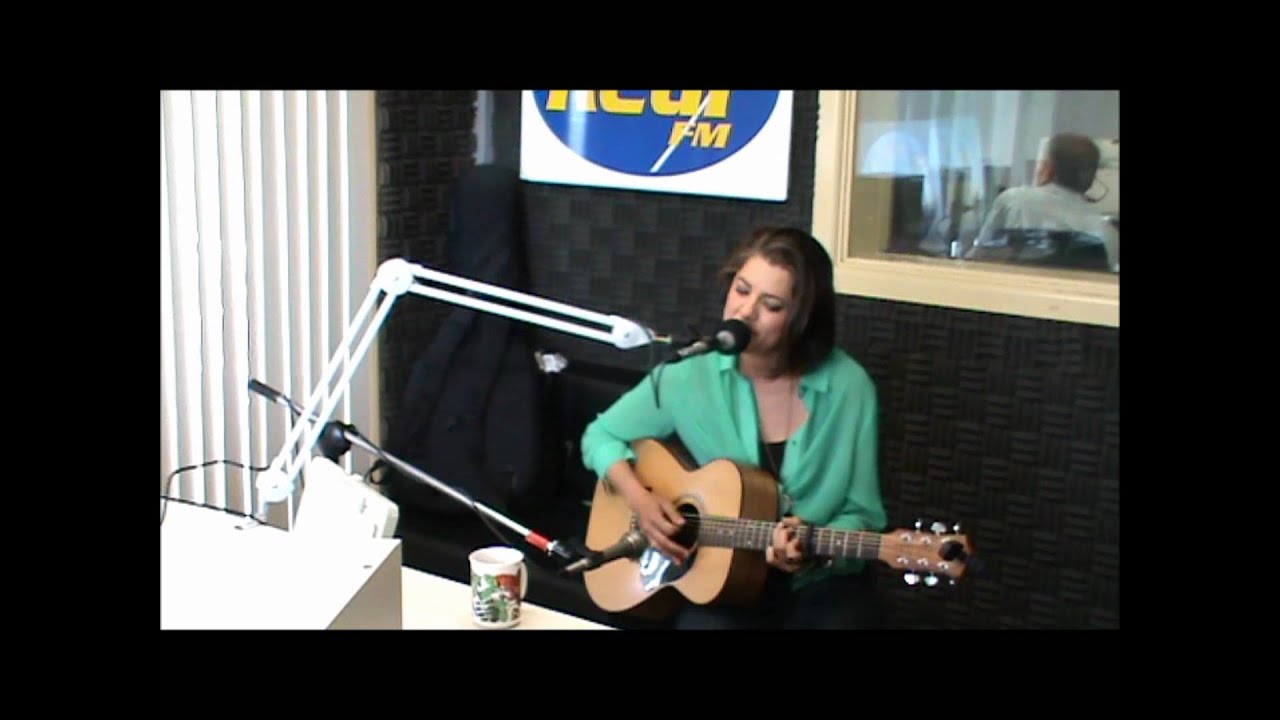 Amber Lawrence   Try   Real FM studio