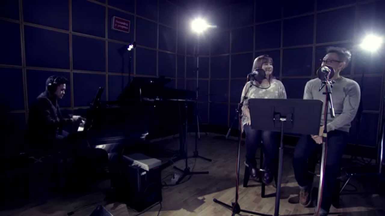 Somethin' Stupid by Frank Sinatra & Nancy Sinatra - Cover by Elli Ong and Danny Yee (Live at 