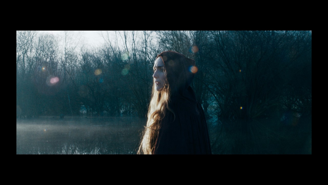 ABOUT BLOODY TIME: Blood Moon- What happens when women start... howling?