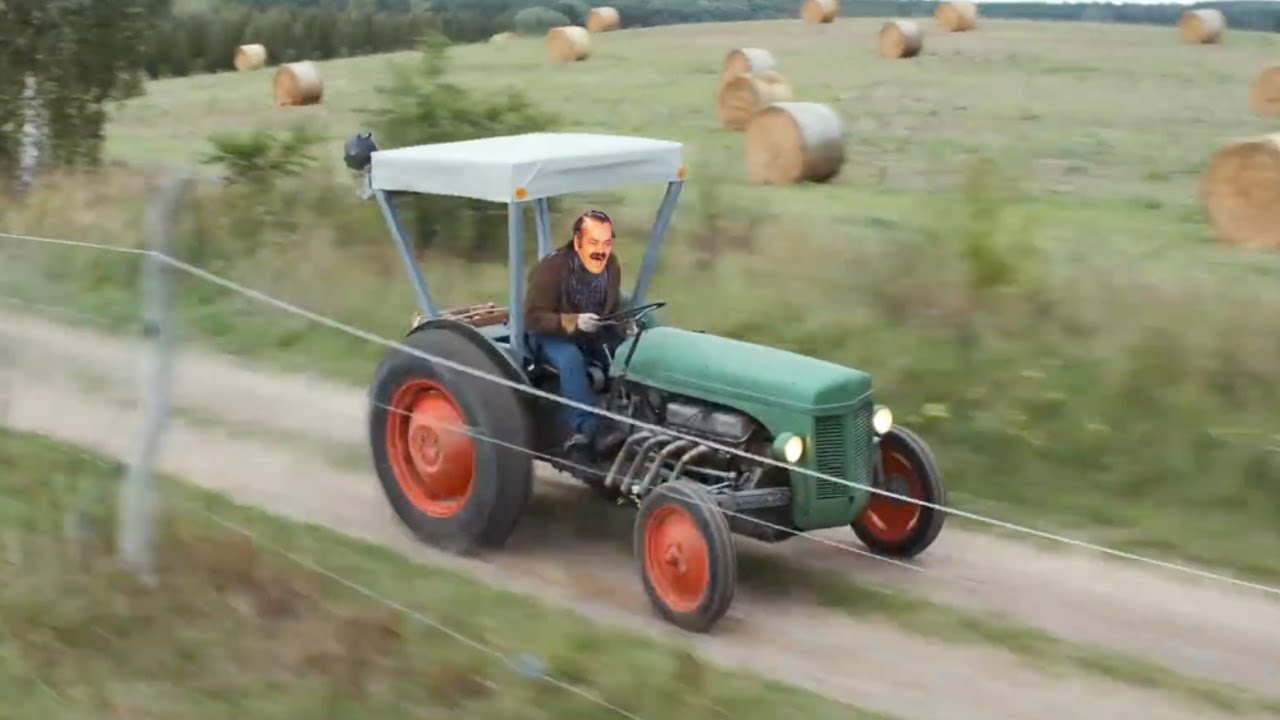 Risitas le campagnard et son tracteur de 425ch !