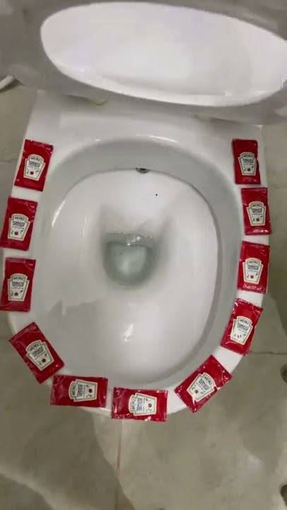 KETCHUP UNDER TOILET SEAT PRANK 🤣 #shorts ￼