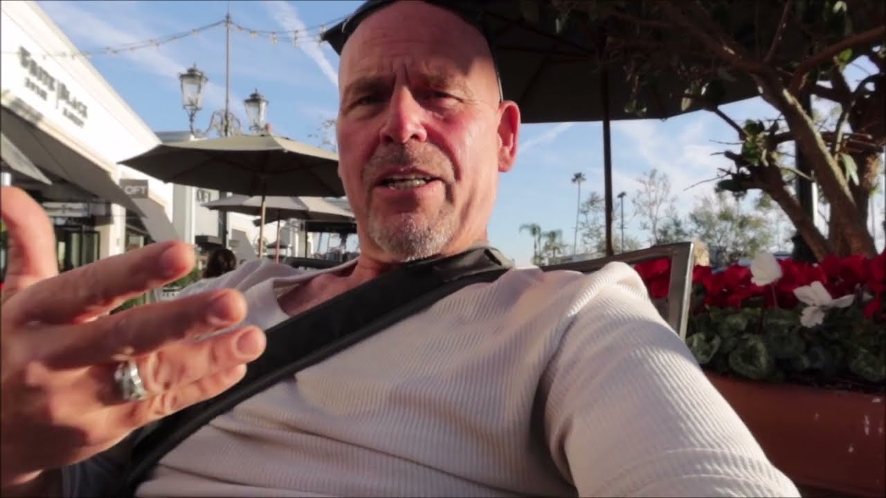 HOW TO Approach BEAUTIFUL Women (The TRUTH!)