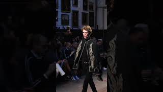 Famous Leon Dame’s Legendary Runway Walk That Broke the Internet #LeonDame #Runway Profile