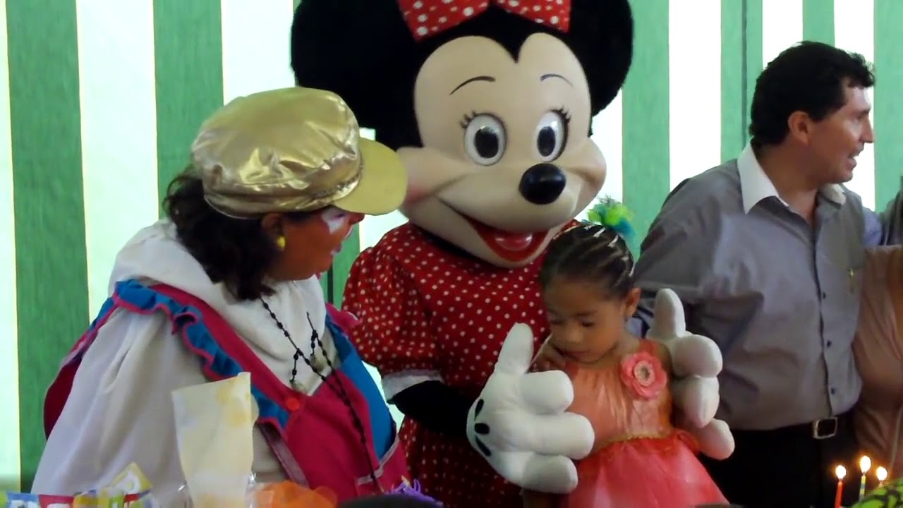 Botarga Mimi Mouse show in Guadalajara - YouTube