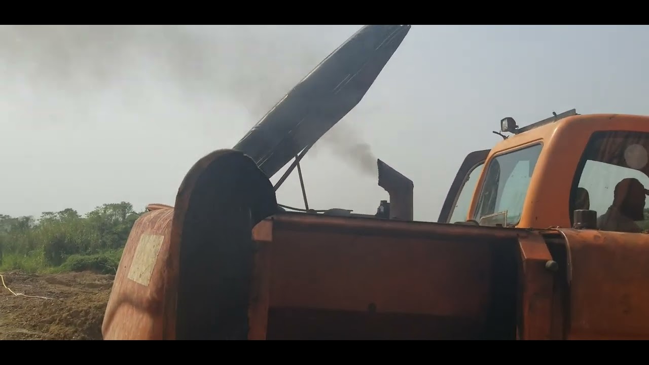 DL06 engine Black smoke detected (See) YouTube