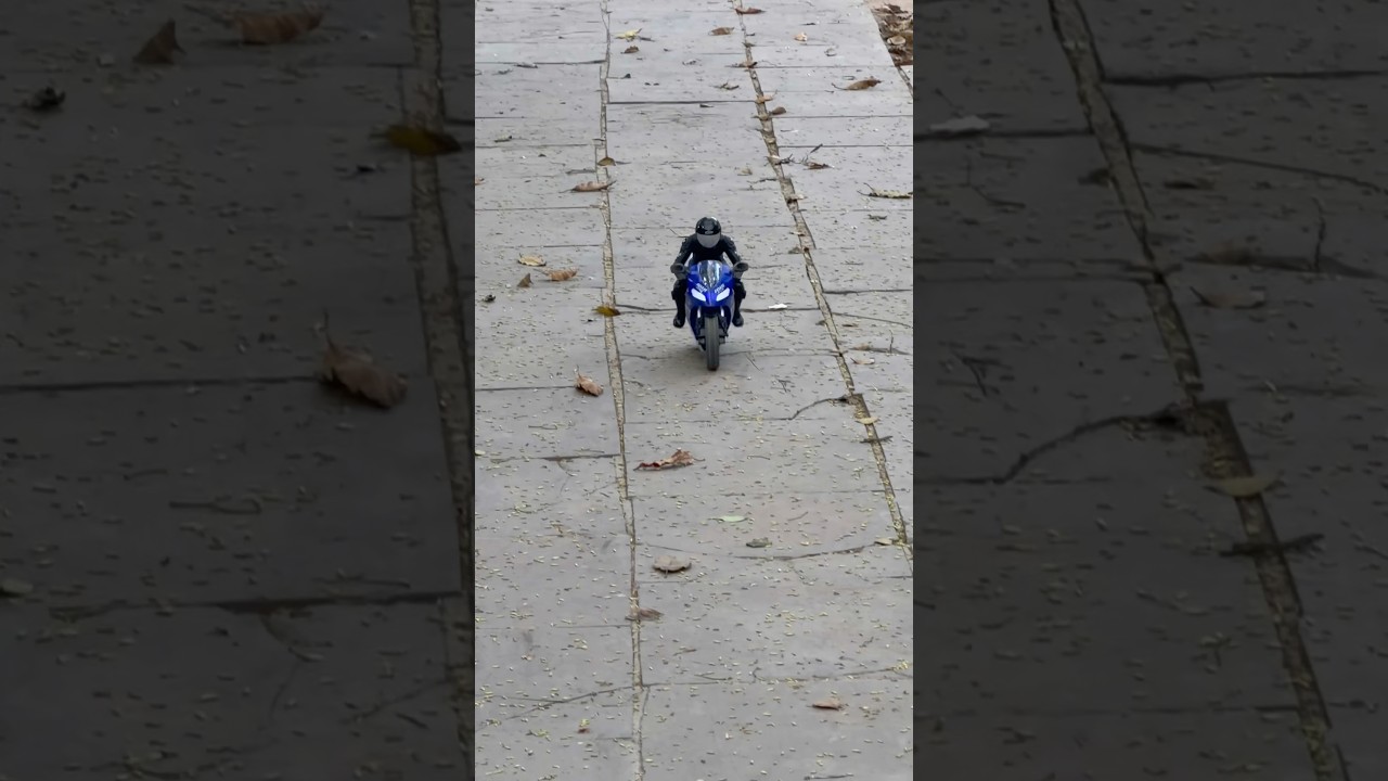 Stunt bike 😱🔥#shorts #shortvideo #viralproducts #rccar #stuntbike #gadgets #toys #coolgadgets
