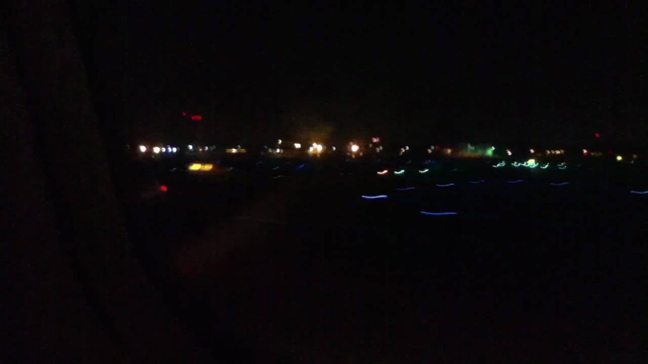 US Airways CRJ 900 Memphis International midnight landing