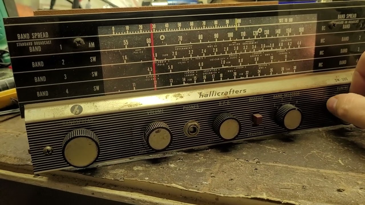 Hallicrafters SW500 in operation. - YouTube