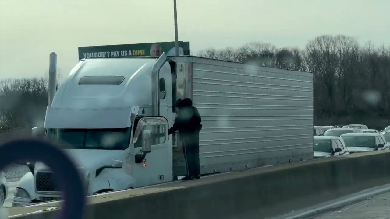 Катастрофа! Южные штаты занесло снегом . Базы не работают.