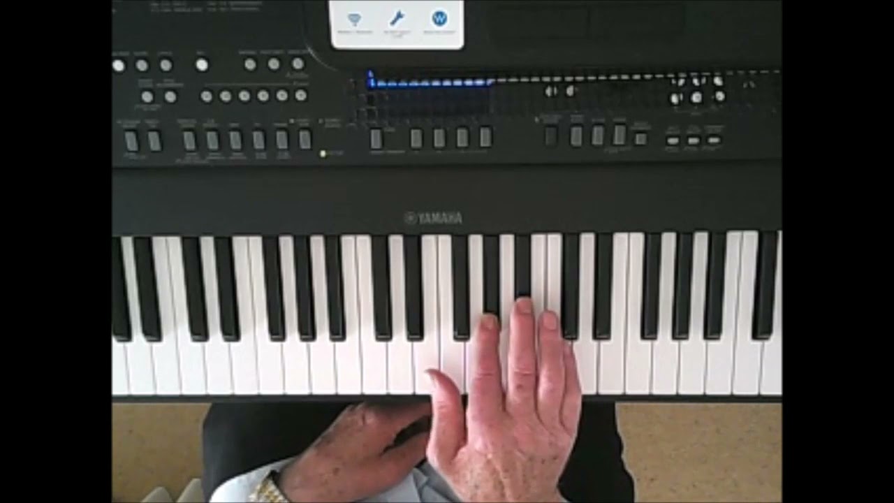 How to calculate the notation of a diatonic natural minor scale scale.