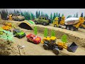 Crane Lifts Jeep! Amazing Construction Toy Rescue for Kids