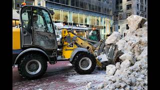What the People Say: How NYC Handles Snow Cleanup
What the People Say: How NYC Handles Snow Cleanup What the People Say: How NYC Handles Snow Cleanup
