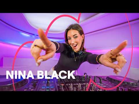 MNM Party: Nina Black