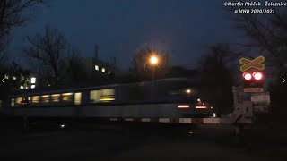 Železniční Přejezd Kladno-Sletiště - P2444 Ažd 71 - 27.12. 2020 Czech Railroad Crossing.