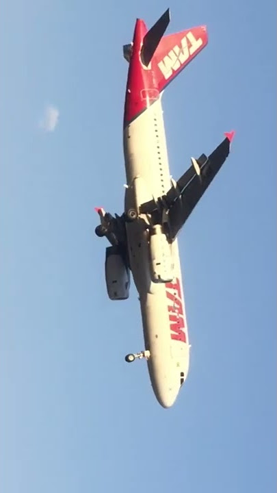 Aviao da TAM