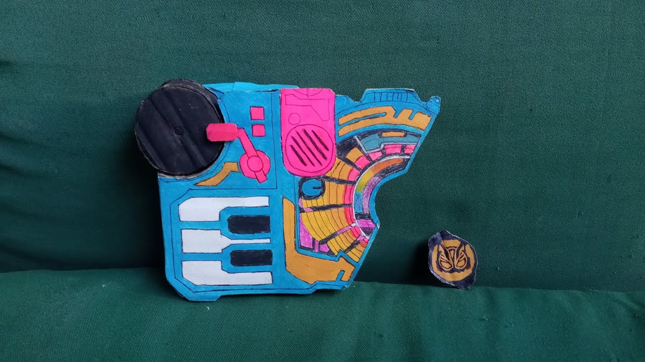 (D.I.Y. Review) Cardboard DX Beat Raise Buckle & Na-Go Core ID - Kamen Rider Geats