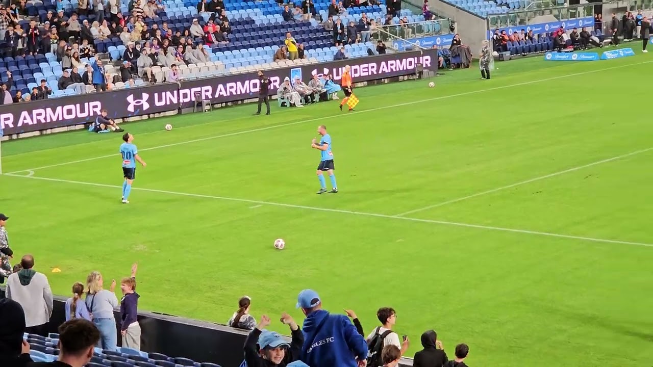 Joe Lolley goal for Sydney FC vs Perth Glory, 8/1/2025
