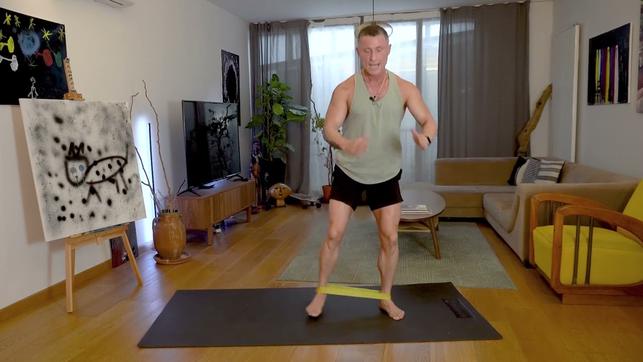 Direnç Bandı ile Taş Gibi Bacaklar