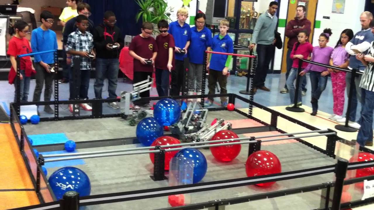 01Feb2014 Highlandtown VEX TossUp QFinal#1 (24Z, 351A)red vs (9747, 952C)blue