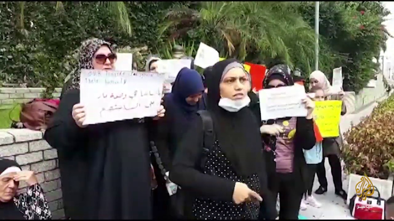 في أول اعتصام من نوعه للاجئين عرب بتايلاند لاجئة تناشد: وين أروح؟!