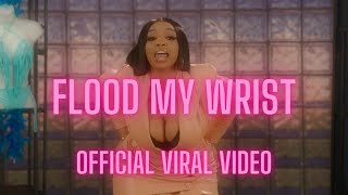 Смотреть клип Lightskinkeisha - Flood My Wrist