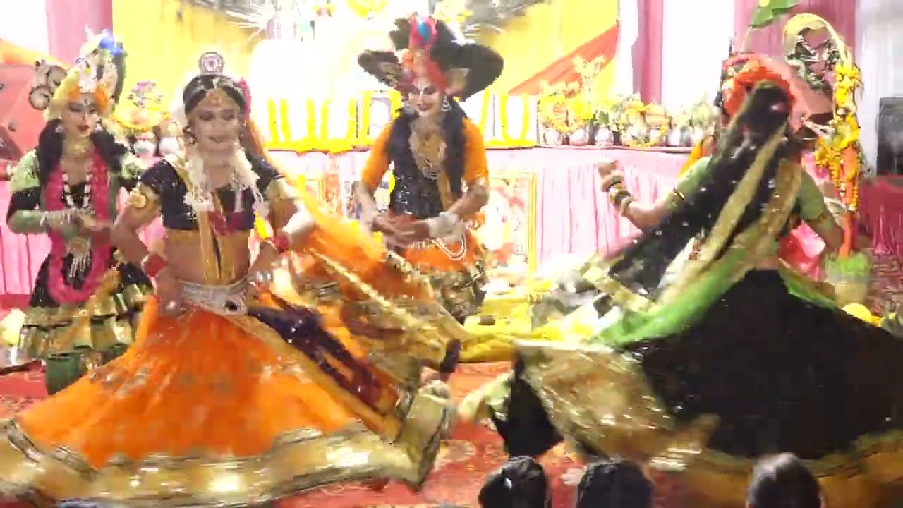 Jhula Jhulo Re Radha Rani Jhulane Tera Shyam aya Re