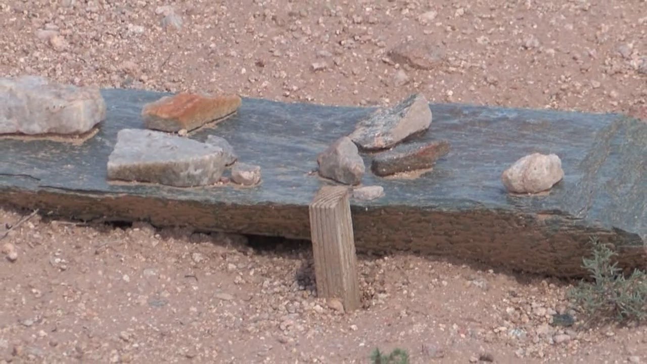 New Mexico couple makes business out of 'green' burials