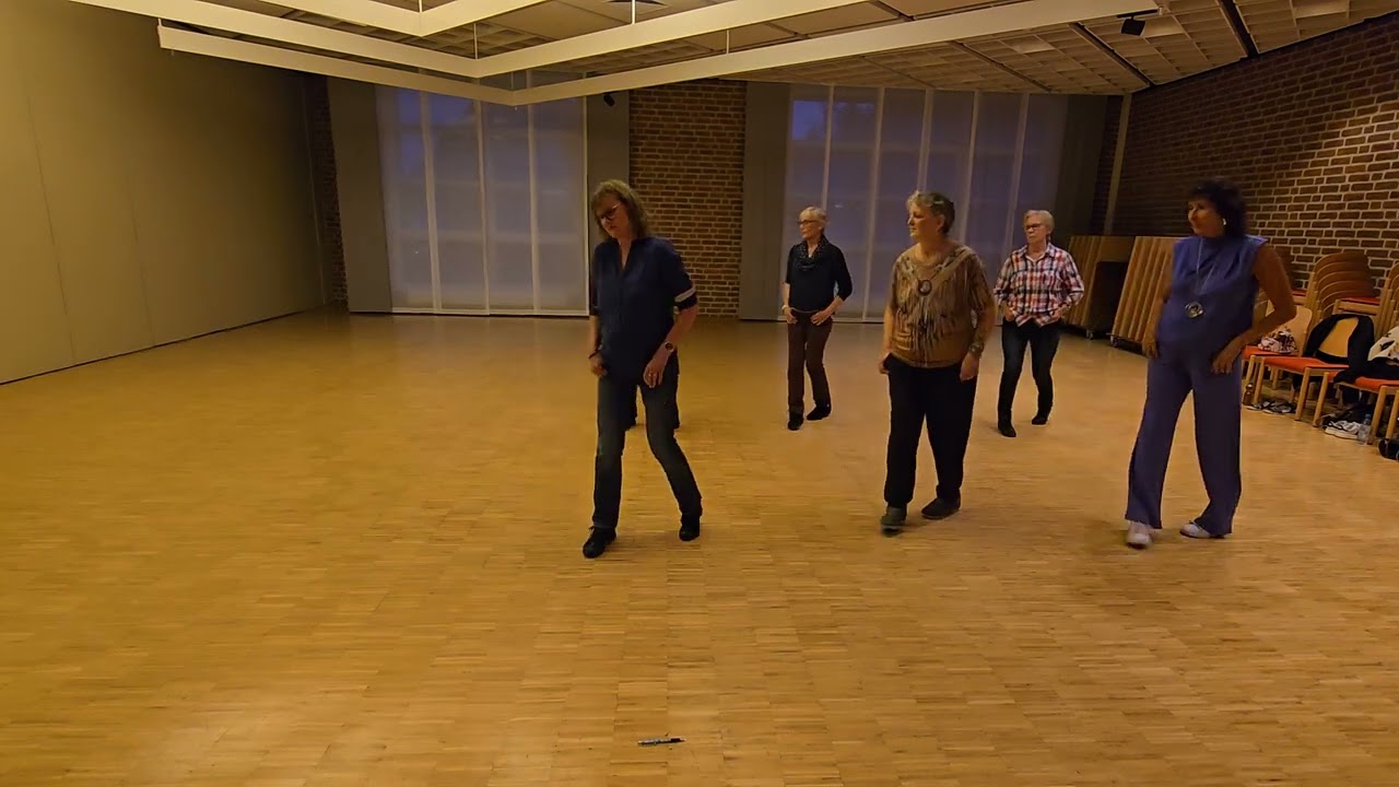 Ah Si!, 32 Count, 4 Wall, Ultra Beginner Linedance, Musik: Levantando Las Manos, von El Simbolo