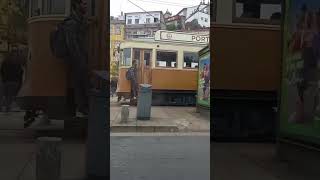CARRO ELÉCTRICO NA RIBEIRA PORTO PORTUGAL #miua