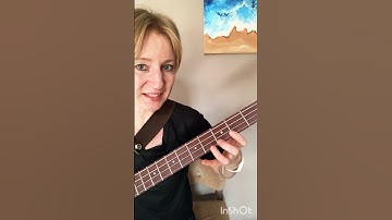 The difference between C7 and Cmaj7 chords on the Bass Guitar