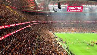 50 Bin Kişilik Dev Koro Galatasaray “Yaz Dostum “ Şampıyon Kutlama Korosu