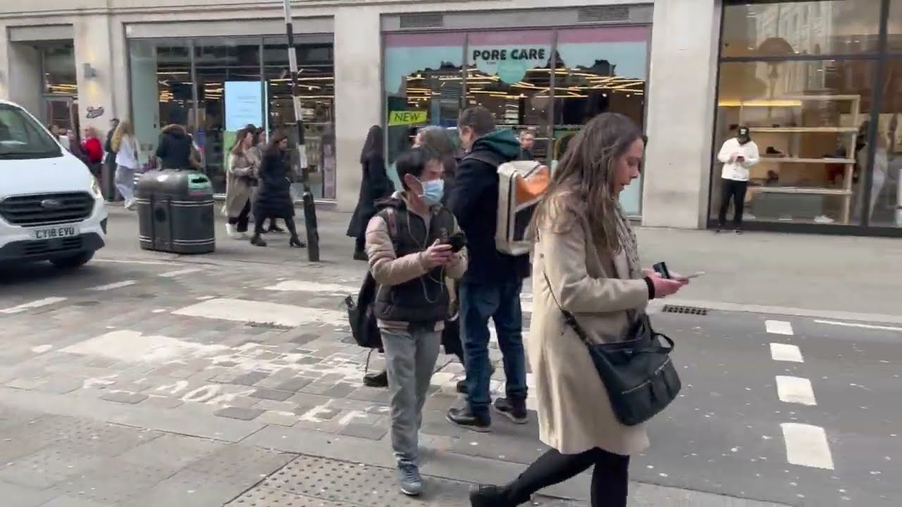 Busy Saturday on Covent Garden Streets | London Busy Streets | Central London Walk