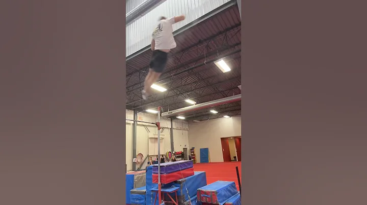 MOWIE WOWIE #gymnast #trending #gymnast #gymnasticsbars #gymnasticsforkids