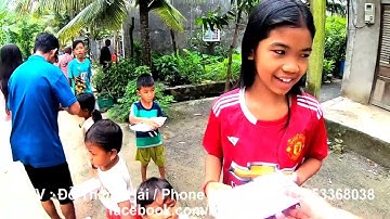 Chở 50 hộp mì xúc xich 0 đồng cho các cháu nhỏ xóm nghèo Phnom Pi, Châu Lăng, Tri Tôn, AG 06/10/24