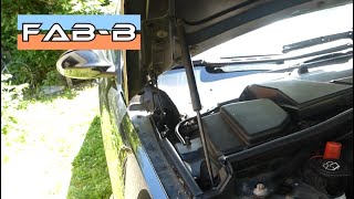 Comment remplacer les vérins de capot sur BMW E9X