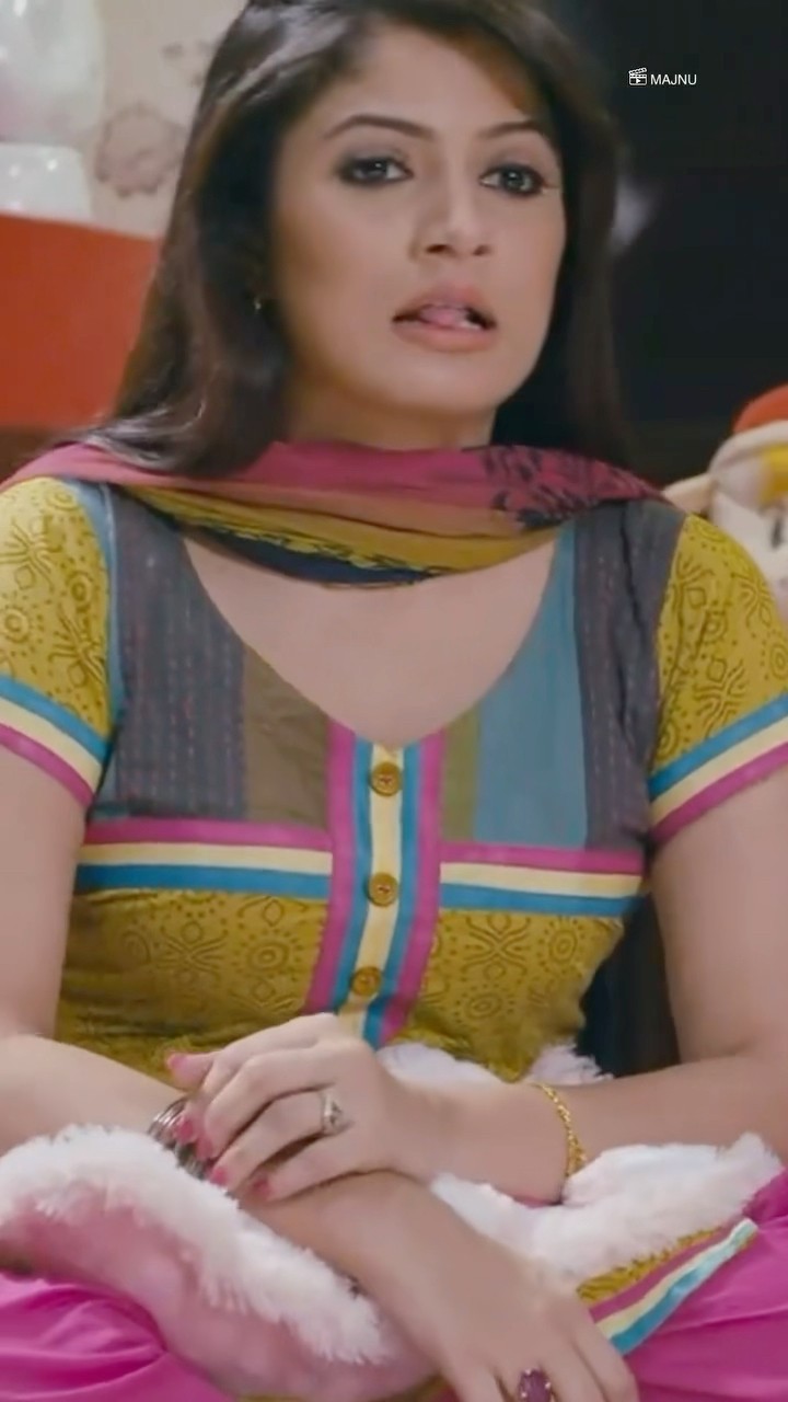 ভয় লাগছে #Josh #jeet #srabanti #bengalishorts #bengalimoviescene
